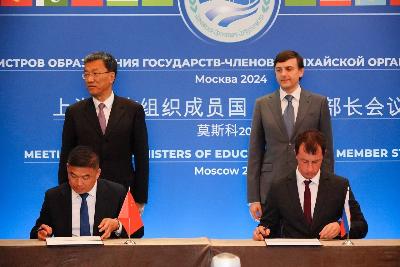 Встреча Министра просвещения РФ и Министра образования КНР ректор ИРПО