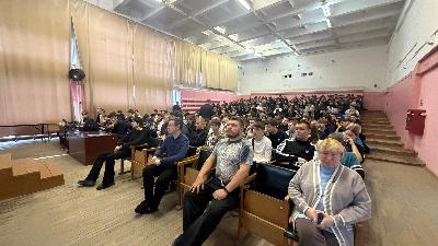 Встреча с представителями силовых структур: диалог о службе и патриотизме