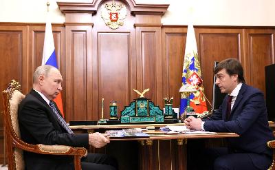 Владимир Путин провел встречу с Министром просвещения РФ Сергеем Кравцовым
