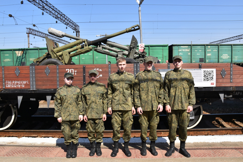 Эшелон Победы 2.jpg Эшелон Победы 2.jpg